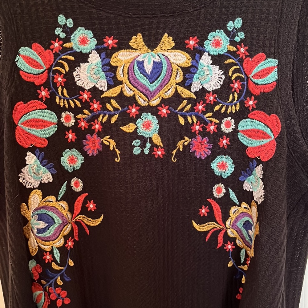 NWT Umgee Floral Embroidered Dress - Picture 3 of 8